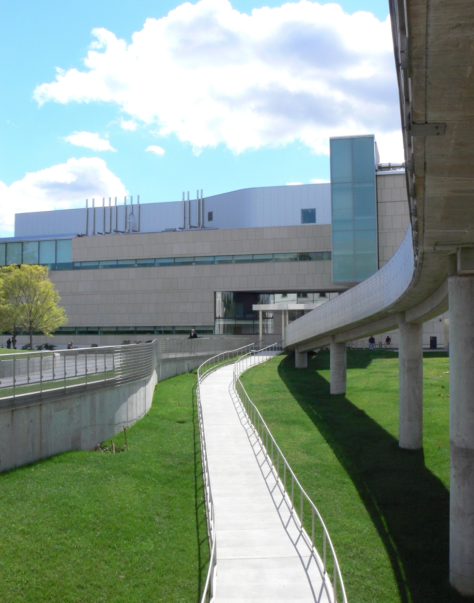 Entrance to the Virginia Museum of Fine Arts